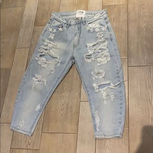 Light wash blue one teaspoon jeans